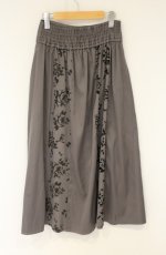 画像2: axes femme / 編上フロッキー切替スカート F グレー O-26-09-01-1064-AX-SK-IG-OS (2)