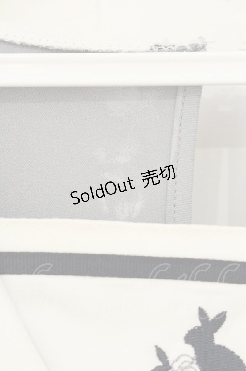 画像3: axes femme POETIQUE / ウサギ刺繍セーラーワンピース【多屋来夢コラボ】 M グレー O-26-09-04-038-AX-OP-OW-OS (3)