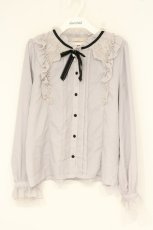 画像1: axes femme POETIQUE / リボンブローチ付きブラウス M グレー O-26-09-04-054-AX-BL-OW-OS (1)
