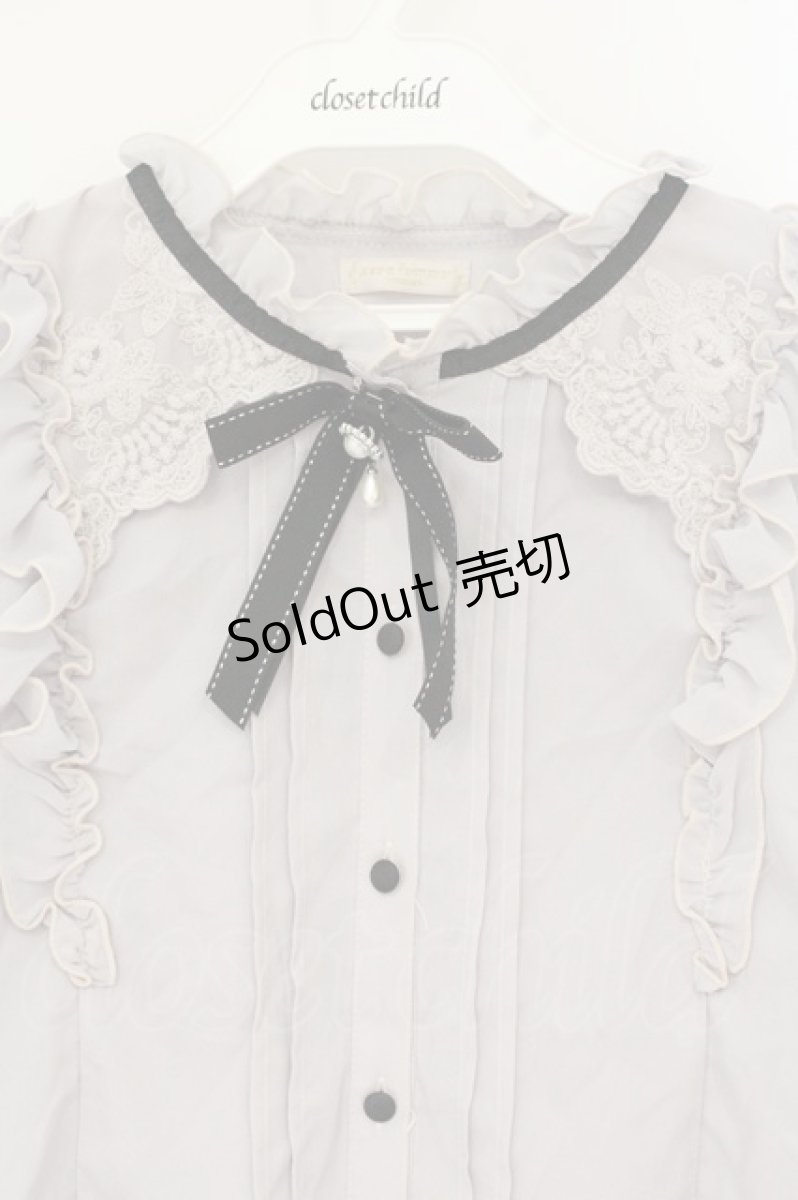 画像2: axes femme POETIQUE / リボンブローチ付きブラウス M グレー O-26-09-04-054-AX-BL-OW-OS (2)