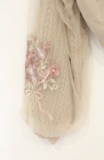 画像2: axes femme / フラワーブーケ刺繍カーデ M ベージュ O-26-09-05-060-AX-TO-IG-OS (2)