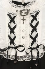 画像2: NOEMIE / ゴシックチョーカーバックルレースアップブラウス  クロ×シロ O-26-09-07-060-LO-BL-IG-OS (2)