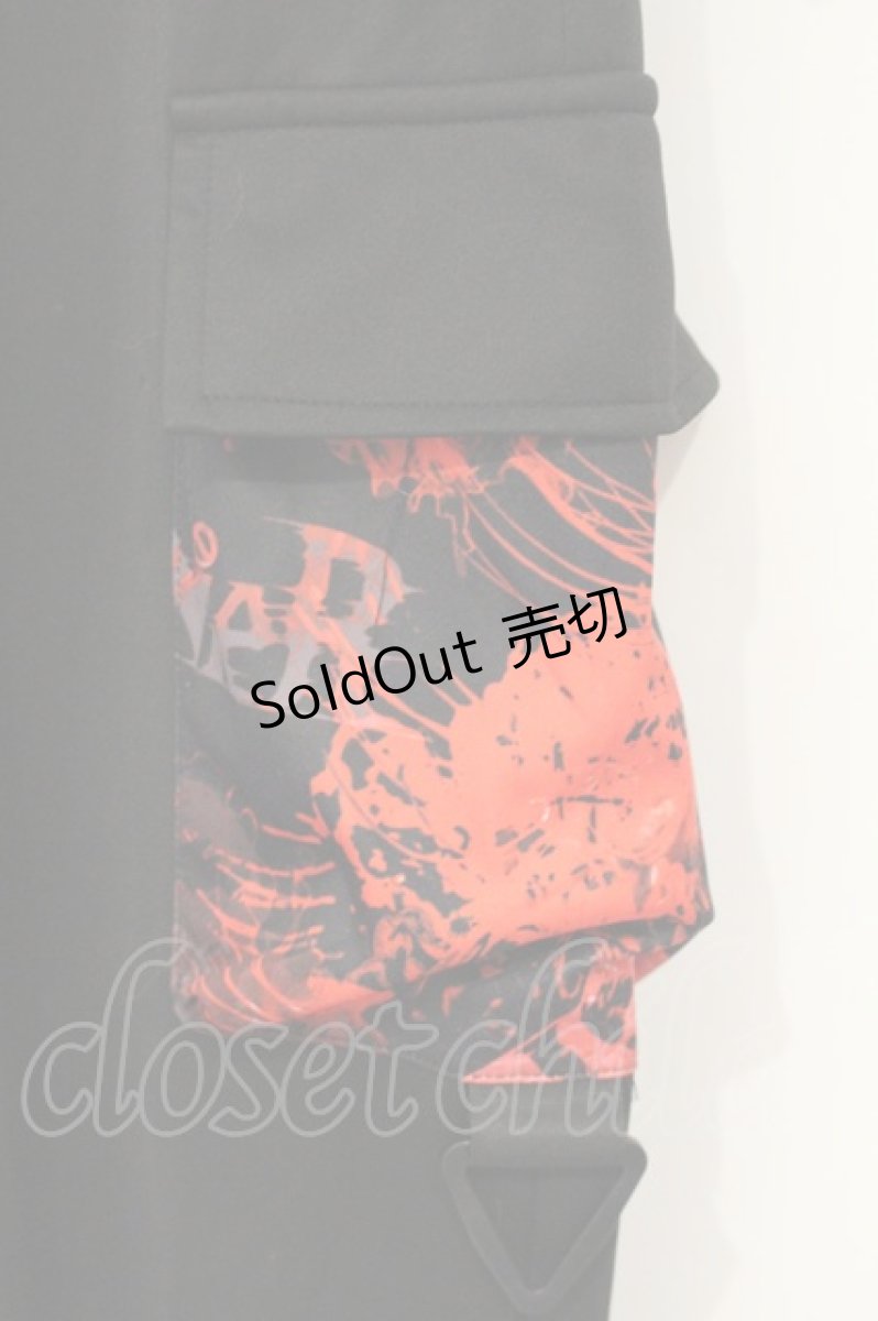 画像2: NieR Clothing / 6ポケットパンツ F ブラック×彼岸花 O-26-09-11-1033-PU-PA-OW-OS (2)