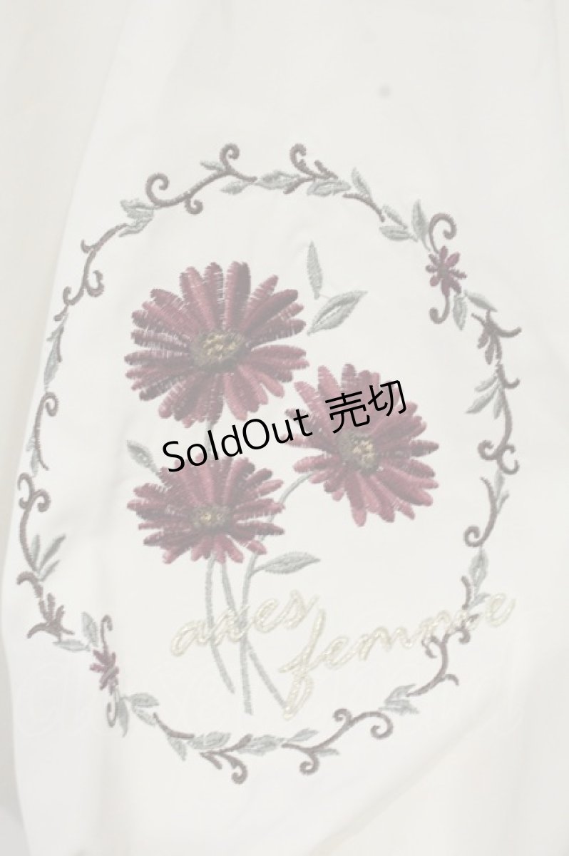 画像3: axes femme / ガーベラ刺繍ボリューム袖ブラウス F アイボリー O-26-09-11-1003-AX-BL-IG-OS (3)