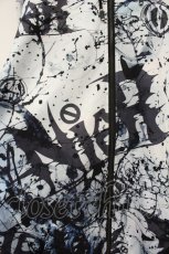 画像2: NieR Clothing / 転写ZIPパーカー F ブルー系スプラッシュ O-26-09-11-1054-PU-TO-OW-OS (2)
