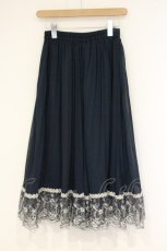 画像3: axes femme / カラー刺繍レースプリーツスカート M ネイビー O-26-09-14-041-AX-SK-OW-OS (3)