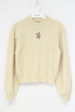 画像1: an another angelus / カメオ風ローズ刺繍ニットプルオーバー  アイボリー O-26-09-14-052-CA-TO-IG-OS (1)