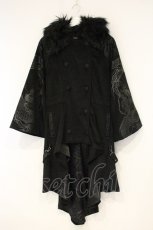 画像1: Qutie Frash / ファーカラー着物袖フィッシュテールコート  ブラック O-26-09-14-083-QU-CO-IG-OS (1)