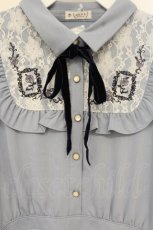 画像2: axes femme / 薔薇×額縁刺繍ロングワンピース M サックス O-26-09-14-2066-AX-OP-OW-OS (2)