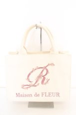 画像1: Maison de FLEUR / フラワーイニシャル刺繍トートバッグ  アイボリー O-26-09-17-005-LO-BG-OW-OS (1)