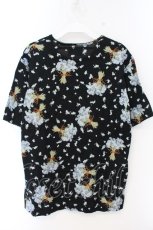 画像2: PINK HOUSE / 勿忘草ブーケTシャツ  クロ O-26-09-18-019-LO-TS-IG-OS (2)