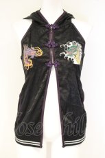 画像1: Qutie Frash / 刺繍入りフードスリットベスト  ブラック O-26-09-19-077-QU-TO-YM-OS (1)