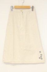 画像1: Nana LONG TEMPS / フラワー刺繍スカート  オフ O-26-09-22-1010-LO-SK-IG-OS (1)