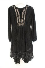 画像1: axes femme NOSTALGIE / 胸元刺繍レースワンピース M クロ O-26-09-25-023-AX-OP-OW-OS (1)