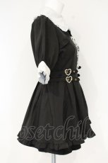 画像3: Rojita / リボンロゴ入りサイドバックルセットアップ  クロ×シロ O-26-09-28-049-LO-OP-IG-OS (3)