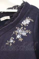 画像2: axes femme / Vネック刺繍入プルオーバー M パープル O-26-09-29-071-AX-TO-OW-OS (2)