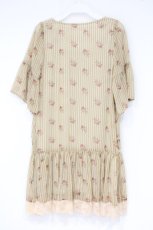 画像3: axes femme / 花がらストライプチュニック M ベージュ系 O-26-10-01-1033-AX-TO-OW-OS (3)