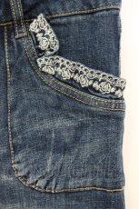 画像2: axes femme / 刺繍入りクロップドデニムパンツ L インディゴ O-26-10-01-1035-AX-PA-OW-OS (2)