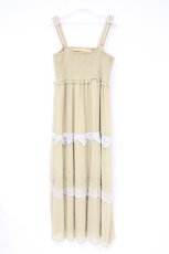 画像4: axes femme / ラメレース使いキャミワンピース M イエロー O-26-10-01-1014-AX-OP-OW-OS (4)
