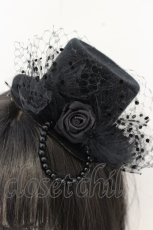 画像2: MARBLE / 黒羽付きカクテルドレスミニハット  ブラック O-26-10-04-063-GO-ZA-IG-OS (2)