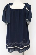 画像3: axes femme / シェル刺繍オフショルトップス  ブルー O-26-10-09-045-AX-TO-IG-OS (3)