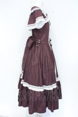 画像4: metamorphose / 【プラスサイズ】はしごレースリボンミディアムケープ付きジャンパースカート (無地) 2 パープル×シロ O-26-10-13-038-ME-OP-OW-OS (4)