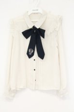 画像1: axes femme / ローズ刺繍リボン付ブラウス  アイボリー×ネイビー O-26-10-13-030-AX-BL-IG-OS (1)
