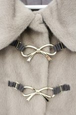 画像2: axes femme POETIQUE / リボン金具ファーコート M ブラウン O-26-10-15-1073-AX-CO-IG-OS (2)