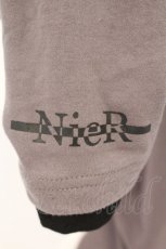 画像2: NieR Clothing / 変形フーディー F グレーｘブラック O-26-10-19-055-PU-TO-YM-OS (2)