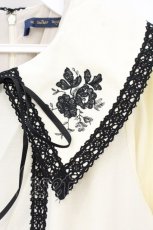 画像2: an another angelus / トーションレース使い刺繍衿ワンピース  クリーム O-26-10-22-068-CA-OP-IG-OS (2)