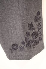画像2: axes femme / ベルト付き刺繍入りタックパンツ M グレー O-26-10-26-067-AX-PA-YM-OS (2)
