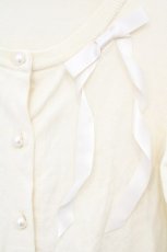 画像2: Maison de FLEUR Petite Robe / カールリボンカーディガン  アイボリー O-26-10-27-053-LO-TO-IG-OS (2)