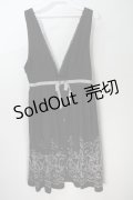 axes femme POETIQUE /  裾刺繍ジャンパースカート  黒 S-24-04-27-063-AX-OP-AS-ZS