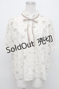 axes femme POETIQUE / ディズニーバンビ/ブラウス  ベージュ S-24-09-05-035-AX-BL-AS-ZI