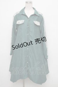 axes femme / 袖レースアップシャツワンピース  カーキ S-24-10-13-056-AX-OP-AS-ZT449