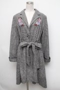 axes femme POETIQUE / 刺繍フィッシュテールコート  黒ｘ白 S-24-10-15-034-AX-CO-AS-ZT-C024