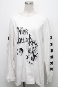 NieR Clothing / プリントトレーナー  白 S-24-12-15-064-PU-TO-HR-ZT376
