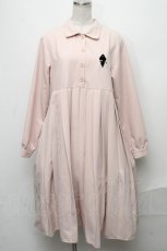 画像1: 【SALE】NieR CLOTHING / プリーツ切り替えトレンチワンピース  ピンクベージュ S-24-12-15-069-PU-OP-HR-ZT364 (1)