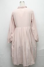 画像2: 【SALE】NieR CLOTHING / プリーツ切り替えトレンチワンピース  ピンクベージュ S-24-12-15-069-PU-OP-HR-ZT364 (2)