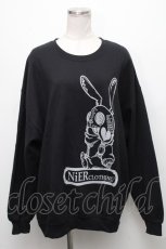 画像1: 【SALE】NieR CLOTHING / プリントトレーナー  黒 S-24-12-15-042-PU-TO-HR-ZT408 (1)