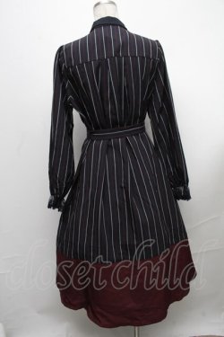 画像2: axes femme / ブローチ付バイカラーワンピース  赤ｘ紺 S-24-12-24-050-AX-OP-HR-ZI