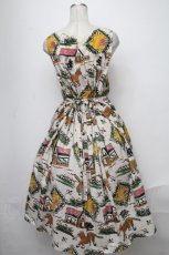 画像2: Jane Marple / Strolling cat tablier dress  オフ S-25-01-11-049-JM-OP-AS-ZT347 (2)