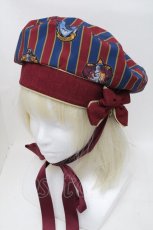 画像1: 【SALE】metamorphose / ハリー・ポッター プリントベレー帽  赤ｘ紺 S-25-01-22-1020-ME-AC-HR-ZT208 (1)