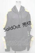 NieR Clothing / バックルデザイン半袖パーカー  黒ｘイエロー S-25-01-22-1061-PU-TO-AS-ZS