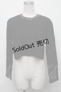 NieR Clothing / 首元刺繍ショートトップス  黒 S-25-01-25-025-PU-TO-HR-ZS
