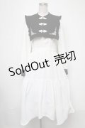 axes femme POETIQUE / チャイナボタン刺繍襟付ワンピース  黒ｘ白 S-25-02-15-053-AX-OP-HR-ZS