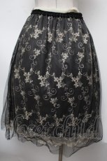画像2: 【SALE】axes femme / 刺繍チュールスカート  黒 S-25-02-17-062-AX-SK-HR-ZT398 (2)