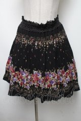 axes femme / パネル花柄スカート  黒 S-25-02-17-1068-AX-SK-AS-ZT195