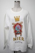 NieR Clothing / プリントトレーナー  白 S-25-02-21-025-PU-TO-HR-ZT311