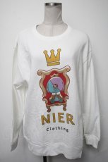 画像1: 【SALE】NieR CLOTHING / プリントトレーナー  白 S-25-02-21-025-PU-TO-HR-ZT311 (1)